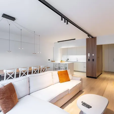 Volledig Gerenoveerd Op Toplocatie In アパート クノック・ヘイスト